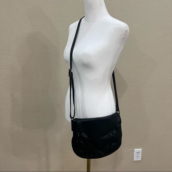 Margot Black Genuine Leather Crossbody Shoulder Bag Small Zip Closure Pockets - Picture 6 of 12